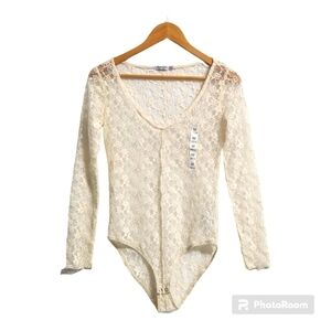 Stradivarius Beige Lace Bodysuits Womens Size Medium